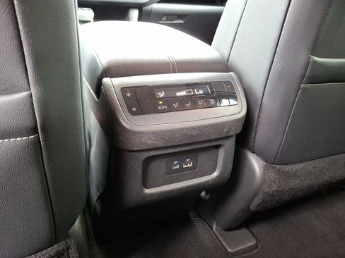 Certified 2022 Nissan Pathfinder SL image 14