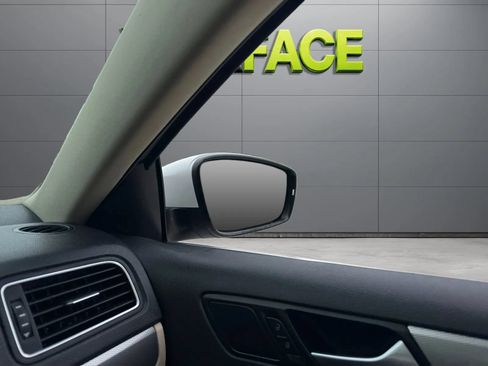 Used 2017 Volkswagen Jetta SE FWD image 31