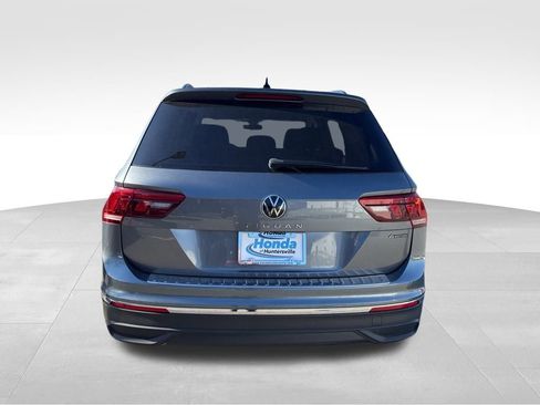 Used 2022 Volkswagen Tiguan S image 7