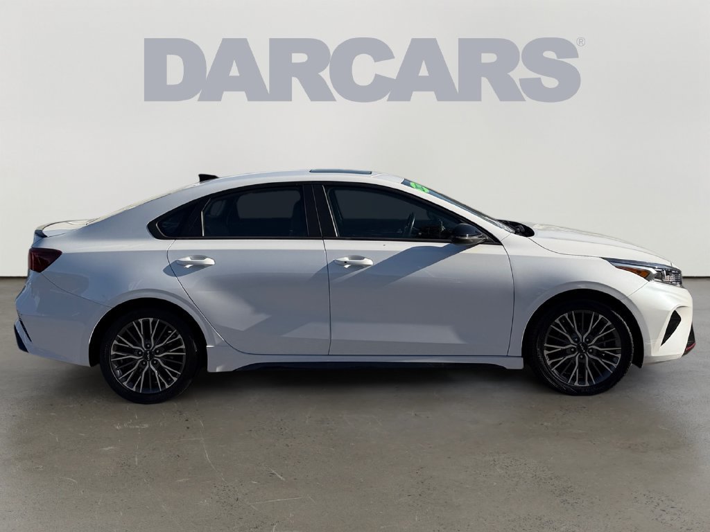 Used 2023 Kia Forte GT-Line w/ GT-Line Premium Package FWD image 8