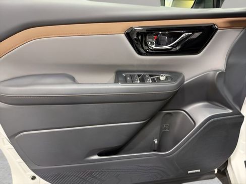 Certified 2025 Subaru Forester Sport image 9