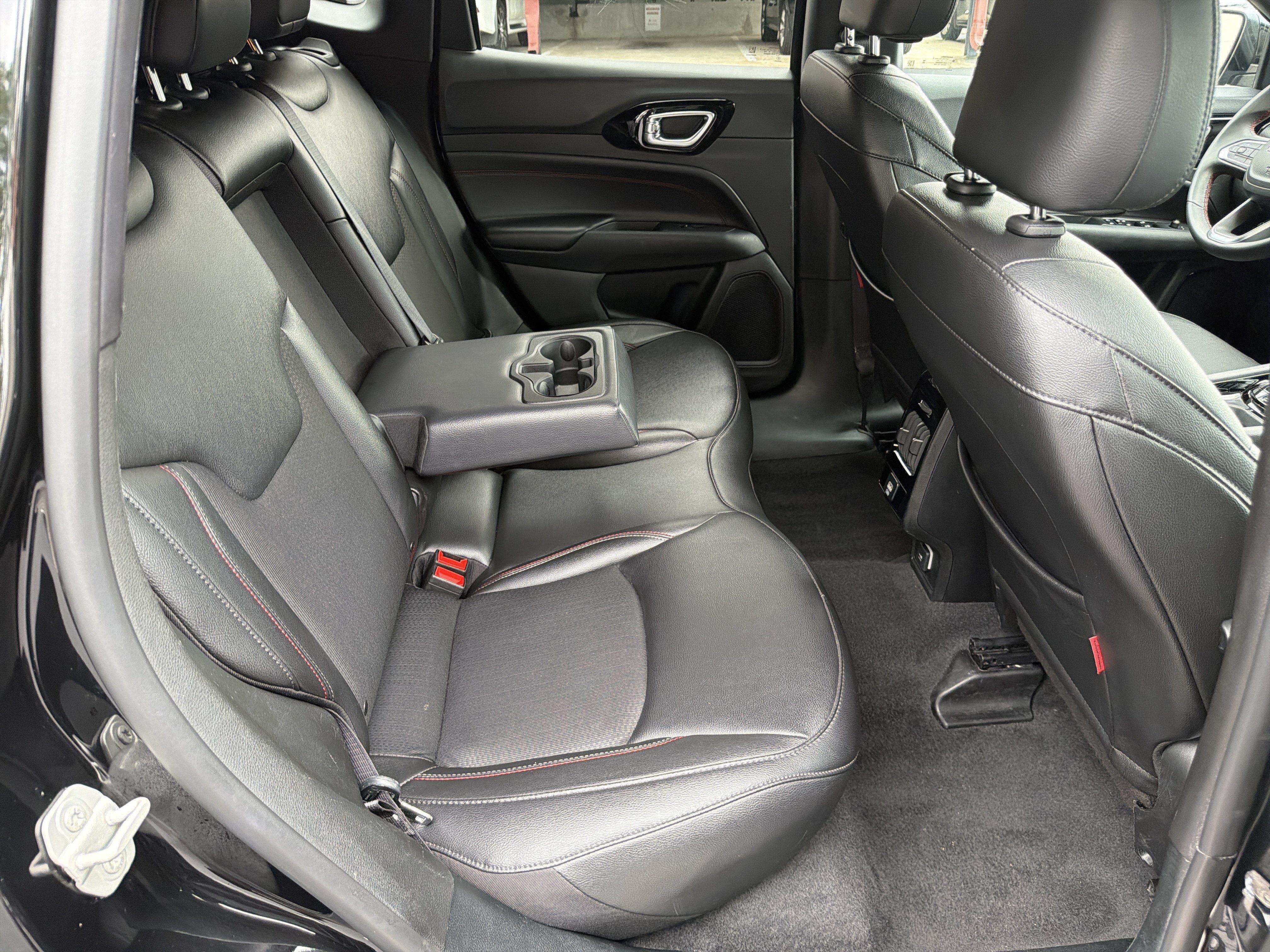 Used 2024 Jeep Compass Trailhawk AWD/4WD image 15