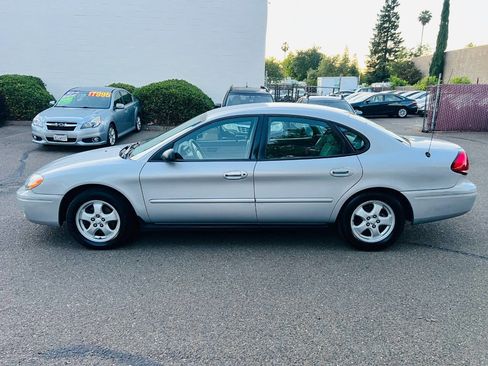 Used 2007 Ford Taurus SE FWD image 5
