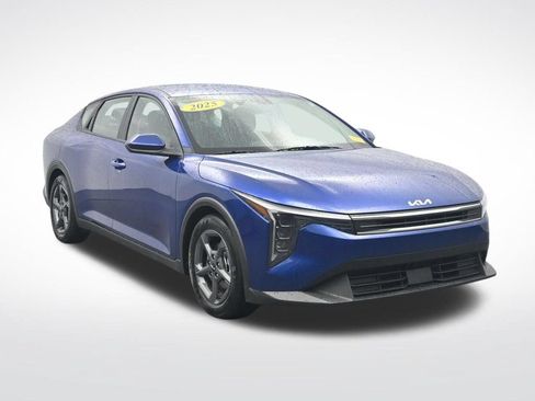 Used 2025 Kia K4 FWD image 3