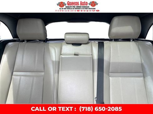 Used 2018 Land Rover Range Rover Velar R-Dynamic SE AWD/4WD image 16