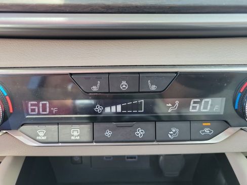 Used 2025 Nissan Altima 2.5 SL AWD/4WD image 16