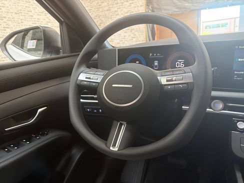 New 2027 Hyundai Santa Cruz SE FWD image 17