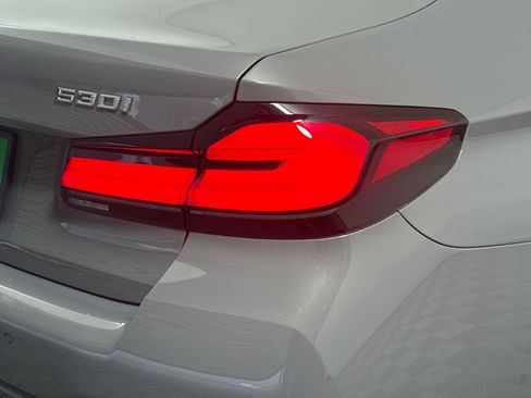 Used 2022 BMW 530i w/ M Sport Package image 34