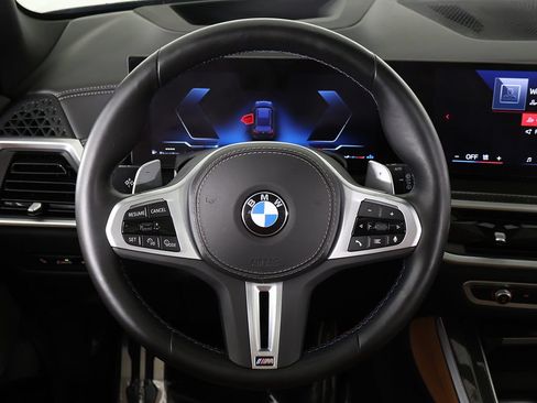 Used 2024 BMW X5 M60i AWD/4WD image 43