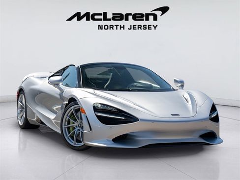 New 2025 McLaren 750S Spider image 9