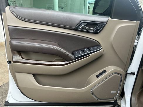 Used 2016 Chevrolet Tahoe LT image 7