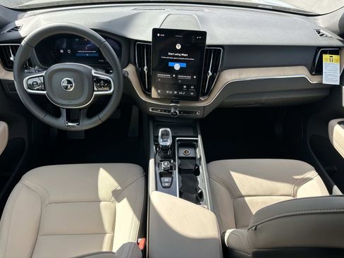 New 2026 Volvo XC60 B5 Core w/ Climate Package image 7