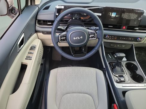 New 2026 Kia Carnival EX FWD image 8