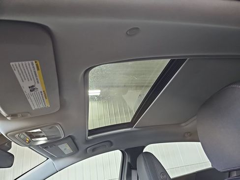Used 2024 Chevrolet Malibu LT FWD image 30
