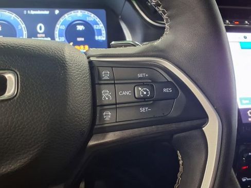 Used 2024 Jeep Grand Cherokee L Limited w/ Luxury Tech Group II AWD/4WD image 21