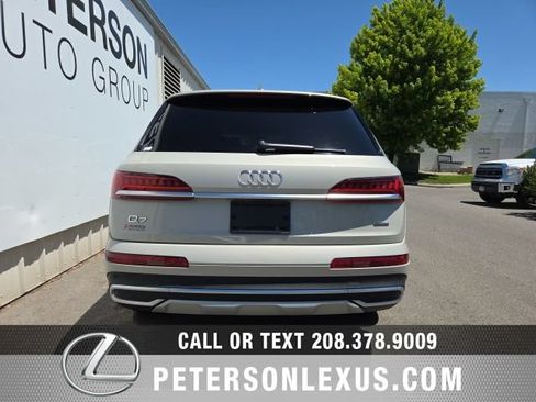 Used 2022 Audi Q7 3.0T Premium Plus w/ Premium Plus Package AWD/4WD image 5