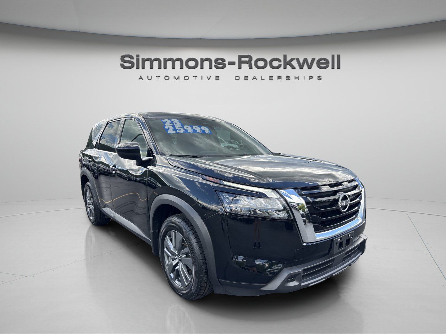 Used 2023 Nissan Pathfinder S AWD/4WD image 6