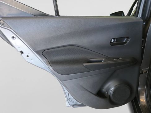 Used 2022 Nissan Kicks S FWD image 23