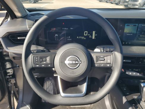 New 2026 Nissan Kicks SV image 12