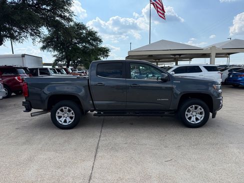 Used 2016 Chevrolet Colorado LT w/ LT Convenience Package RWD image 8