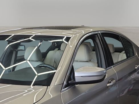 Used 2019 BMW 530i w/ Convenience Package RWD image 21