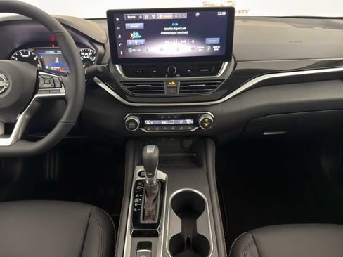 New 2026 Nissan Altima 2.5 SR w/ SR Premium Package FWD image 18