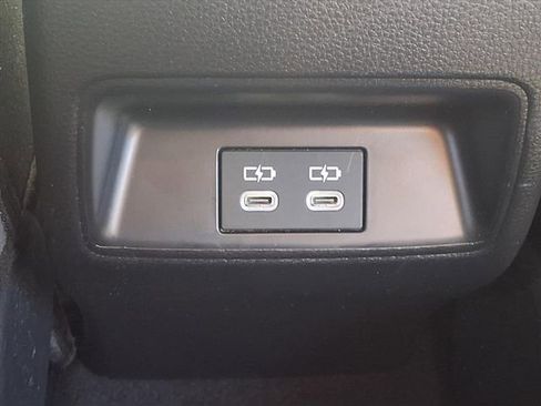 Used 2025 Toyota Corolla LE image 15