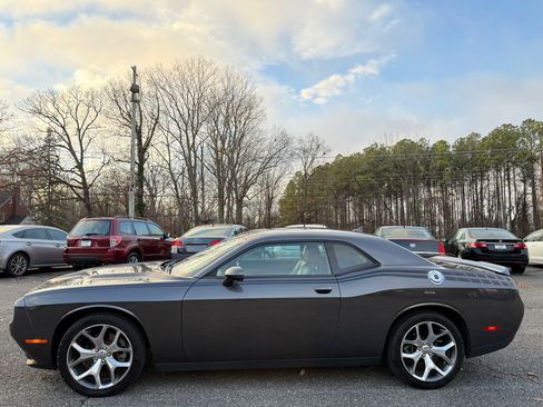 Used 2015 Dodge Challenger SXT Plus w/ Driver Convenience Group image 5