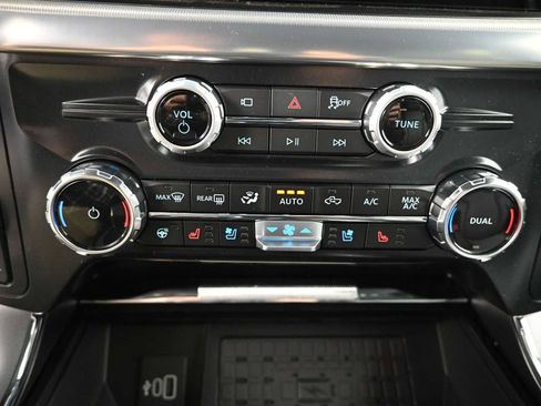 New 2025 Ford F150 Lariat w/ Equipment Group 502A High image 37