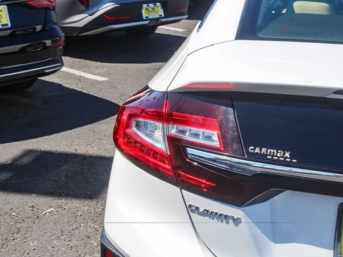 Used 2018 Honda Clarity Plug-In Hybrid image 8