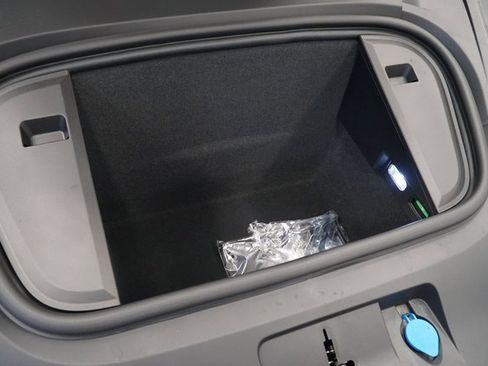 New 2026 Porsche Taycan Turbo S image 14