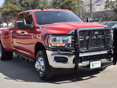 Used 2023 RAM 3500 Tradesman image 4