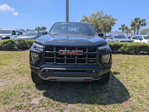 Used 2024 GMC Canyon AT4 w/ AT4 Premium Package AWD/4WD image 5
