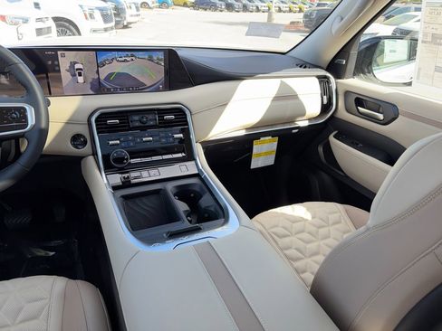 New 2026 Nissan Armada Platinum RWD image 18