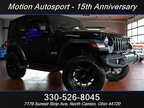 Used 2020 Jeep Wrangler Sport AWD/4WD image 2