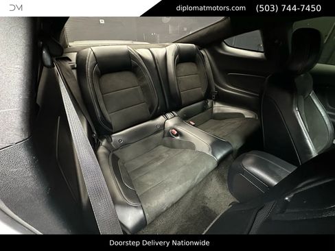 Used 2016 Ford Mustang Shelby GT350 w/ Technology Package image 21