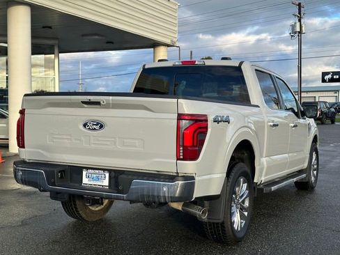 Used 2024 Ford F150 Lariat w/ Tow/Haul Package image 3