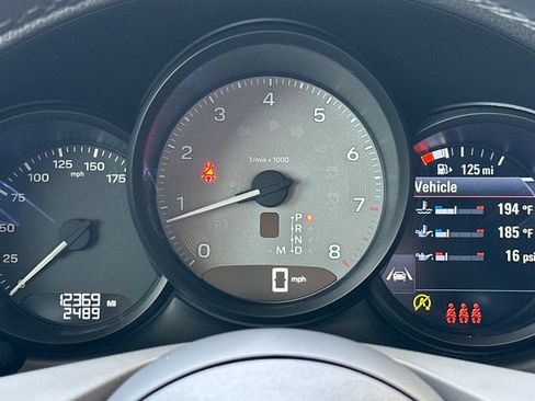 Certified 2024 Porsche Macan S AWD/4WD image 25