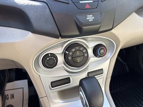 Certified 2019 Ford Fiesta SE image 33