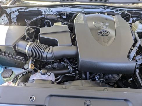 Used 2023 Toyota Tacoma SR5 image 33