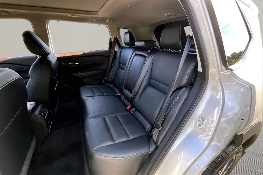 Used 2023 Nissan Rogue SL w/ SL Premium Package AWD/4WD image 19
