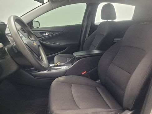 Used 2018 Chevrolet Malibu LT FWD image 17