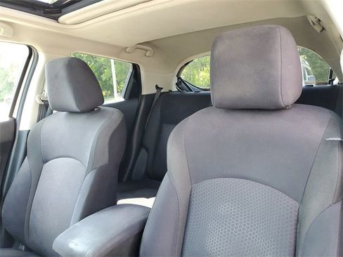 Used 2013 Nissan Juke SV image 12