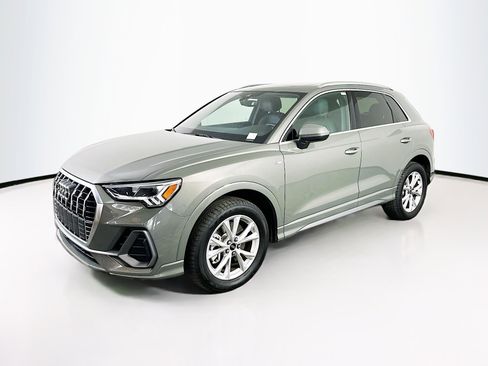 Used 2025 Audi Q3 2.0T Premium AWD/4WD image 3