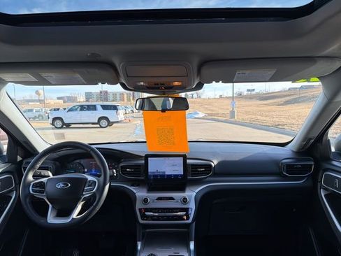 Used 2023 Ford Explorer XLT w/ Equipment Group 202A image 15