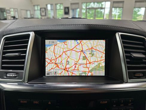Used 2016 Mercedes-Benz GL 550 4MATIC image 67