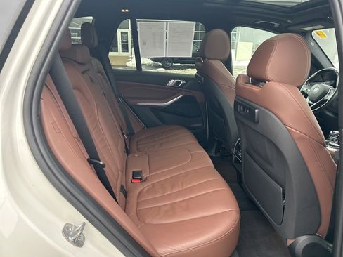 Used 2019 BMW X5 xDrive40i w/ Convenience Package image 18