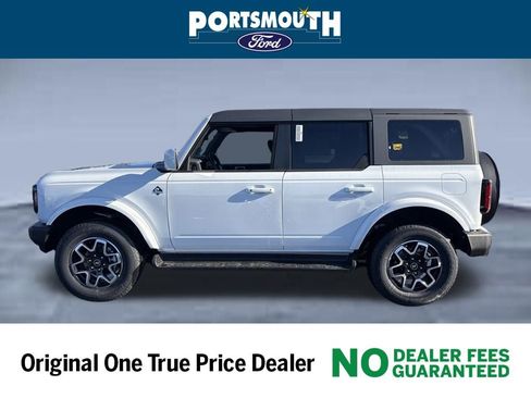 New 2025 Ford Bronco Outer Banks image 2