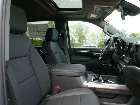 New 2026 Chevrolet Silverado 2500 LTZ w/ LTZ Plus Package AWD/4WD image 11
