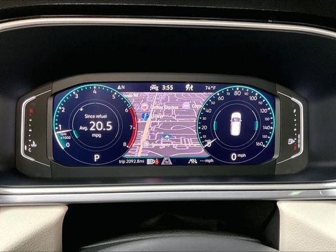 Used 2025 Volkswagen Taos SEL image 23